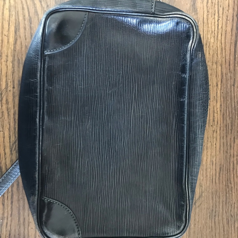 Louis Vuitton Crossbody Bag - Picture 12 of 13